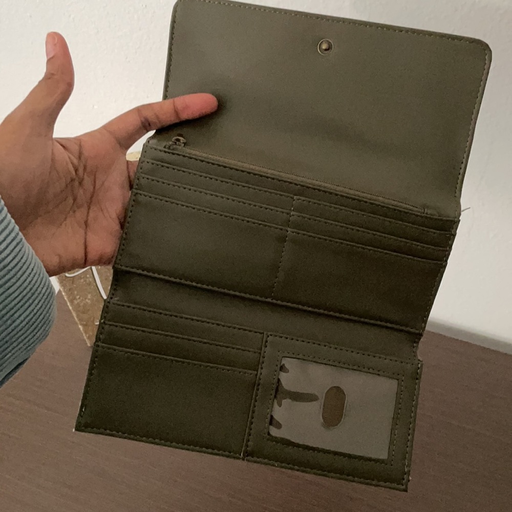 Wallet - Picture 2 of 2